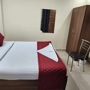 Hotel Cozy Cave New Delhi